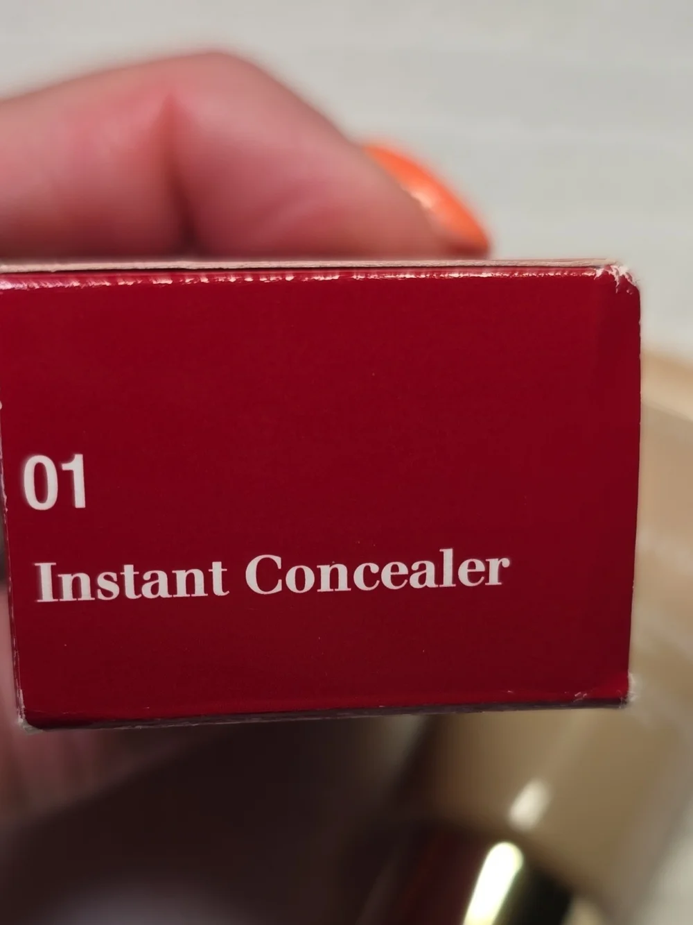 Clarins Instant Concealer 01 Light - Red Box, Cream Tube